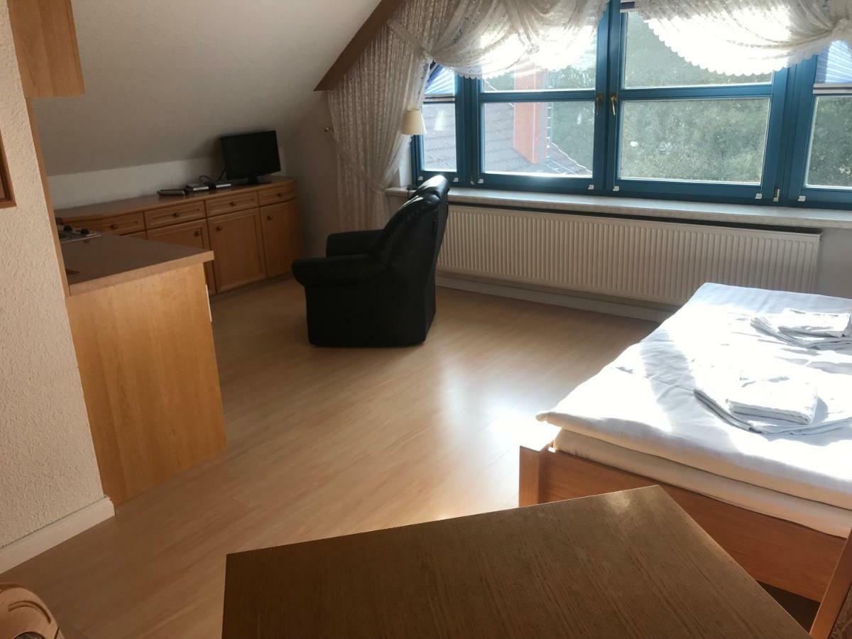 Landpension Germania Neuhausen  ภายนอก รูปภาพ
